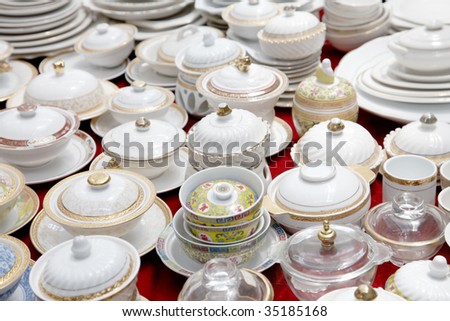 table ware market stall