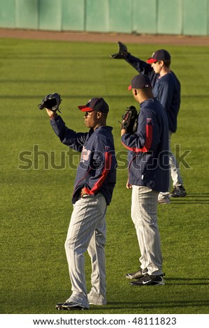 FORT MYERS, FLORIDA - MARCH 4: Minnesota Twins players participate in batting practice prior to a game against the Boston Red Sox on March 4, 2010 in Fort Myers, Florida