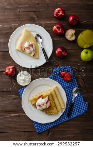 Cream pancakes with nectarines - fresh fruit gluten free