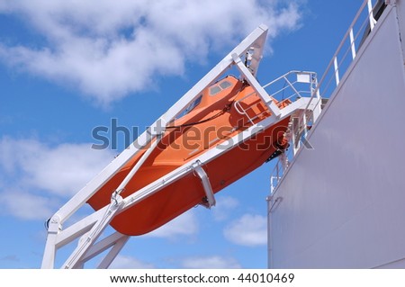 free-fall lifeboat