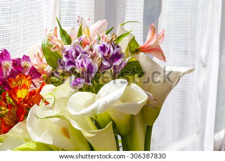 Bouquet of callas, lilies and alstroemerias