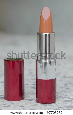 an image of lipstick brown