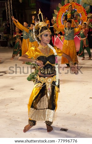 KUALA LUMPUR, MALAYSIA-MAY 21: Dancers of Indian traditional dance perform the dance during the celebration of Color of 1 Malaysia on May 21, 2011 in Kuala Lumpur, Malaysia.