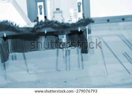 High precision CNC Laser cutting machine cutting wood plate