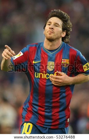 BARCELONA SPAIN MAY 16 Leo Messi of Barcelona during a Spanish League match between FC Barcelona and Valladolid at the Nou Camp Stadium on May 16 2010 in Barcelona Spain BARCELONA SPAIN MAY 16 Leo Messi of Barcelona during a Spanish League match between FC Barcelona and Valladolid at the Nou Camp Stadium on May 16 2010 in Barcelona Spain
