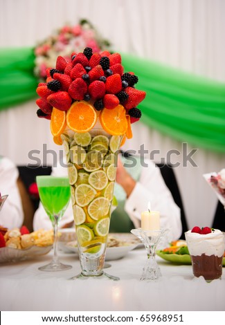 table arrangements for weddings