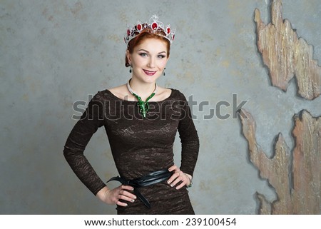 Queen, royalty. Fashion, woman, crown
