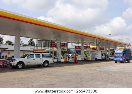 Gas station : Shell gas station on March 30, 2015 in Bangkok, Thailand. Ready public service.