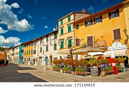 Gaiole In Chianti, Italy - 12 September, 2013: Nice Houses In The Old Town Of Gaiole In Chianti, Italy. The Forbes Magazine Named It Number 1 In Its List Of &Quot;Europe'S Most Idyllic Places To Live.&Quot;