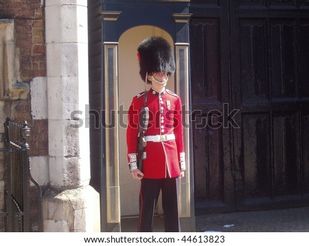 LONDON - JULY 17:  Sentry of the Grenadier Guards posted outside St James\'s Palace after the changing of the guard ceremony, July 17, 2006 in London, England