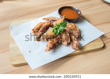 Hot  Fried Chicken Wings with Garlic