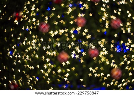 De focused star bokeh on christmas light background