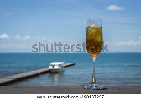 apple juice, welcome drink beach