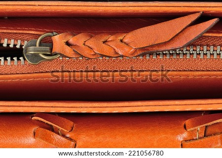 leather bag zipper