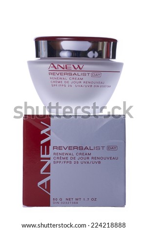 ALAMEDA, CA - OCTOBER 16, 2014: 1.7 ounce jar of Anew Brand by Avon, Reversalist Day Cream. Displayed on packaging box.