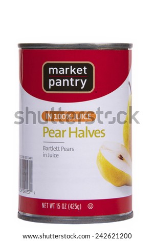ALAMEDA, CA - JANUARY 07, 2015: 15 ounce can of Pear Halves. Bartlett Pears in Juice. Market Pantry is produced by Target Corporation. Target stores now stock groceries in their retail stores.