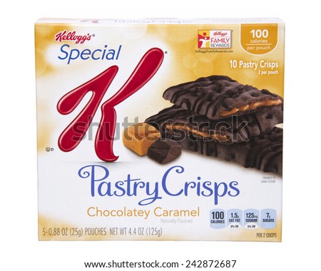 ALAMEDA, CA - JANUARY 08,2015: 4.4 ounce box with five 0.88 ounce pouches of Kellogg's brand Pastry Crisps. Chocolatey Carmel Flavor. 100 calories per pouch. Great snack for Adults and Children.