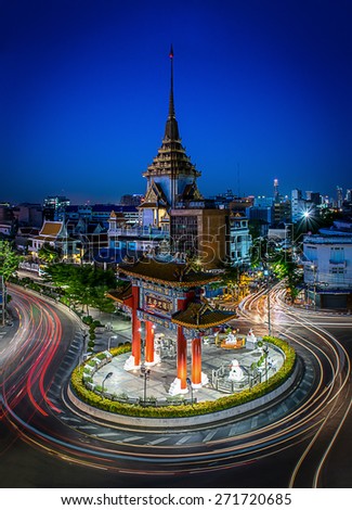 Traffic in china gate, Landmark of chinatown and Wat Traimit (Temple of the Golden Buddha), Bangkok, Thailand. China gate or Royal Jubilee Gate is Landmark Chinatown in Yaowarat Rd. (Odeon Roundabout)