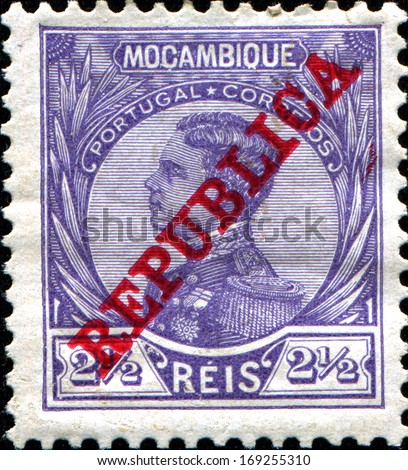 MOZAMBIQUE COMPANY - CIRCA 1912: A stamp printed in Mozambique shows King Manuel II of Portugal, circa 1912