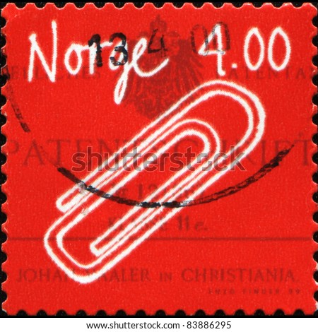 NORWAY - CIRCA 1999: A stamp printed in Norway honoring Norwegian Inventions, Self-adhesive, Paper clip (Johan Vaaler), PORTAAS, circa 1999