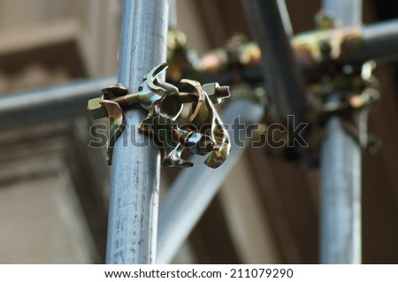 scaffolding clamps and safety
