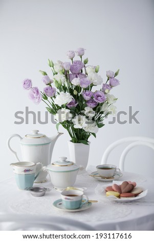 the image of flower and tea set