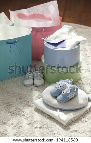 the image of giving birth and baby gift