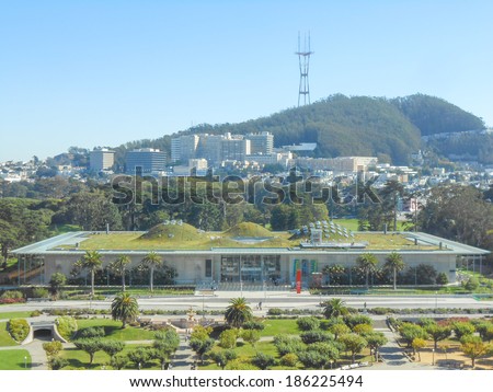 SAN FRANCISCO, USA - OCTOBER 17, 2013: The California Academy of Science is among the largest museums of natural history in the world and was designed by Italian architect Renzo Piano