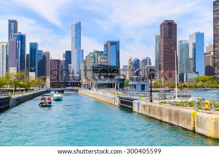 CHICAGO, USA - MAY 24, 2014: Several boats going through Chicago lock from Chicago River to Lake Michigan