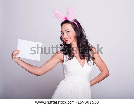woman with white card