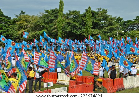 SABAH,MALAYSIA- APRIL 20: People show big support to Pakatan & STAR political party candidate during nomination day on April 20,2013 in Sabah,Malaysia. Malaysia held general elections on 5 May 2013.