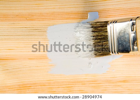 Painting wooden surface with gray color