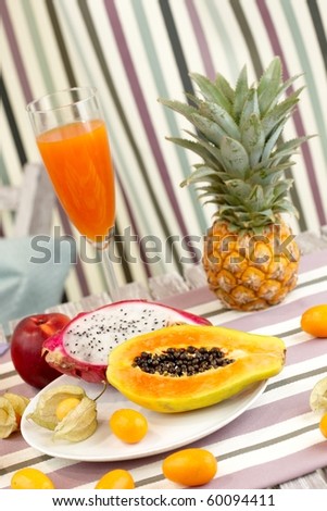 table with a mix of exotic fruits