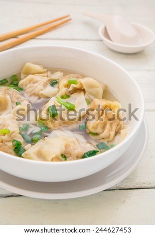 Wonton soup, Chinese food