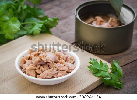 Canned tuna fish in bowl
