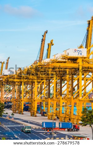 SINGAPORE - 16, May,2015: The port of Singapore on May 16, 2015 in Singapore. It\'s the world\'s busiest transshipment port and the world\'s second-busiest port in terms of total shipping tonnage.