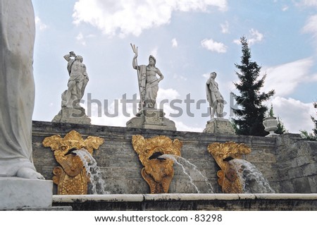 Peterhof. cascade Golden hill.