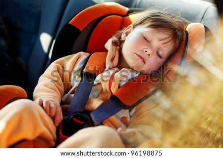 baby girl slip in car