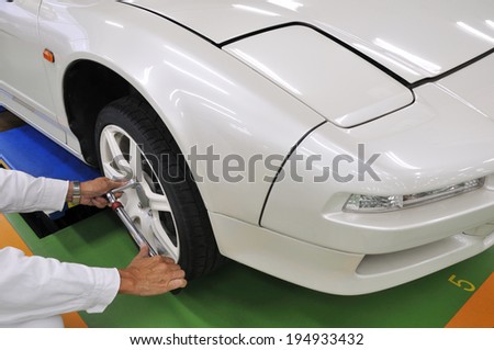 Tire maintenance of motor vehicles