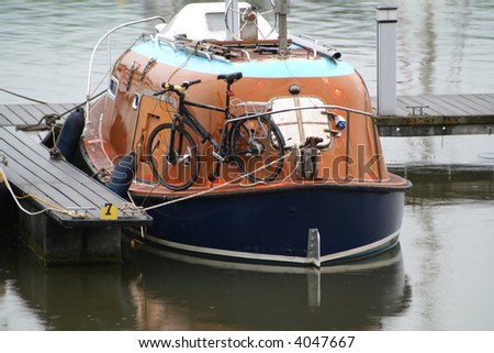 Bike Boat. If the boat should sink...cycle to safety!