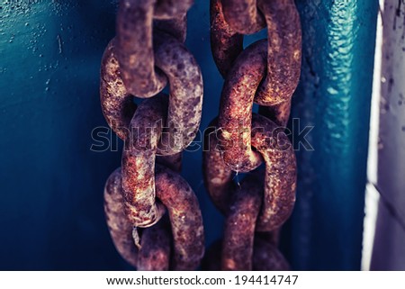 Hanging rusty chains ,old chains