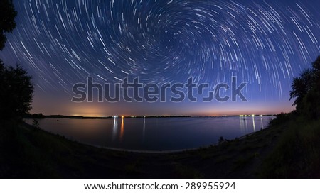 Star trails with zoom effect