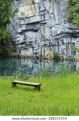 Sitting place, near the fresh water source.