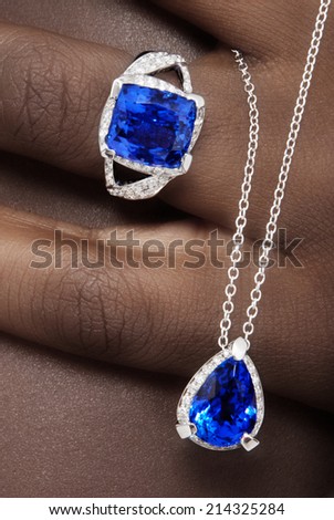 Tanzanite and Diamonds Designer Jewellery on the Skin of a Black Lady