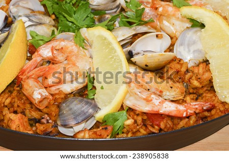 Home cooking the famous spanish mixed seafood paella / Spanish paella / Spanish food recipe