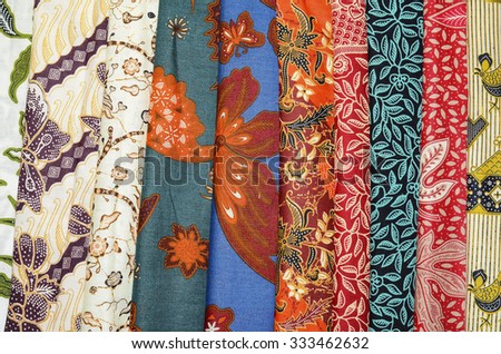 Ready to wear batik sarong popular among the southeast asian countries / Batik sarong / Simple and beautiful, light and compact for storage. Easy to match with other attire