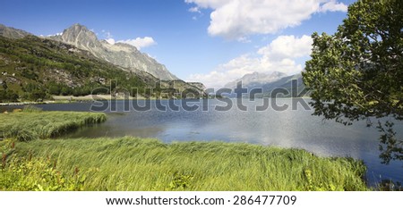 Walking around Sils Lake on Engadine Valley (Switzerland - Europe). Lej da Segl; 1799 m. Swiss landscape.