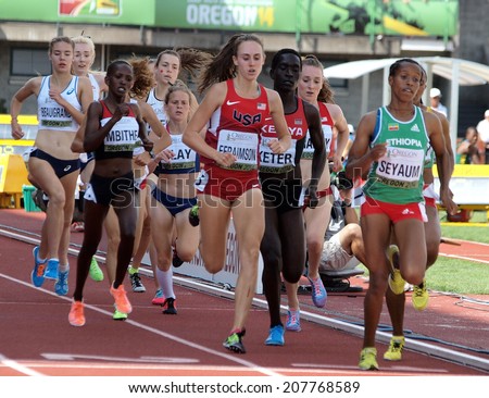 July 27, 2014 Eugene, Oregon - USA\'s Alexa Efraimson and Ethiopia;s Dawit Seyaum share the lead in the early stages of the women\'s 1500m race at the 2014 IAAF World Junior Championships
