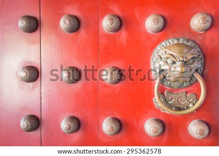 China Town Red Door Guardian Brass Handle