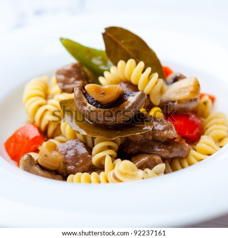 Pasta with beef and mushrooms (goulash)